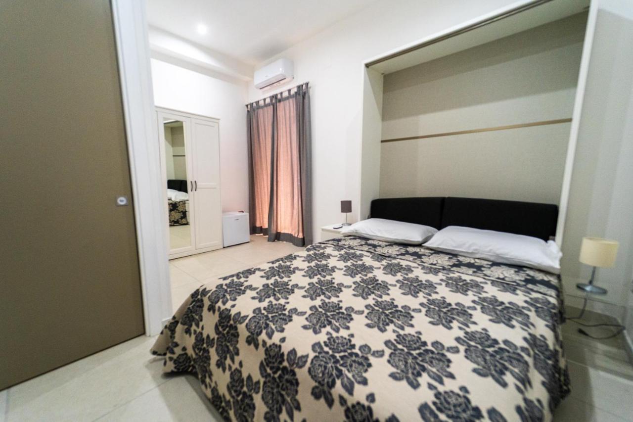 Hotel Casa Romeo Napoli Extérieur photo