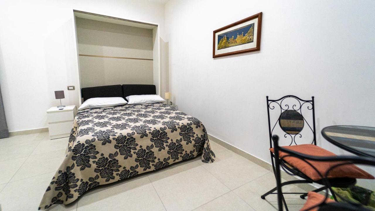 Hotel Casa Romeo Napoli Extérieur photo